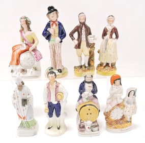 Staffordshire lot of 8 figures, 7" to 9",