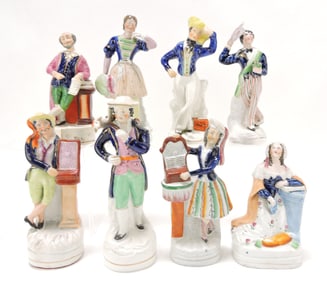 Staffordshire lot of 8 figures,