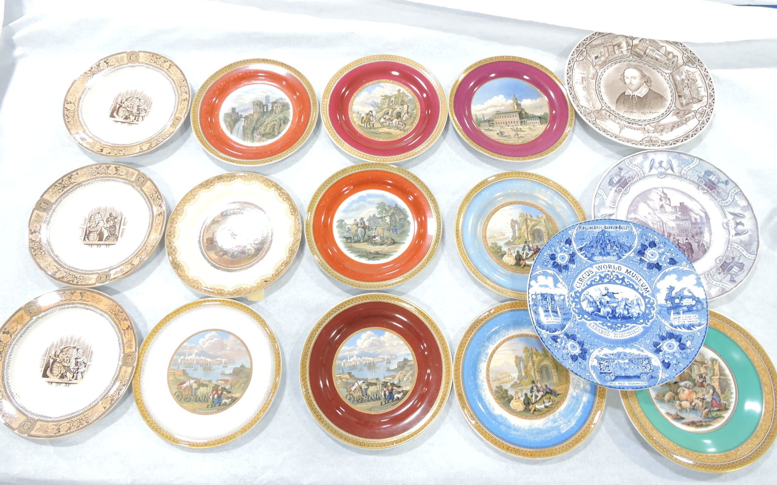 Lot of 16 assorted plates, 8 1/2" to (1 of 1)