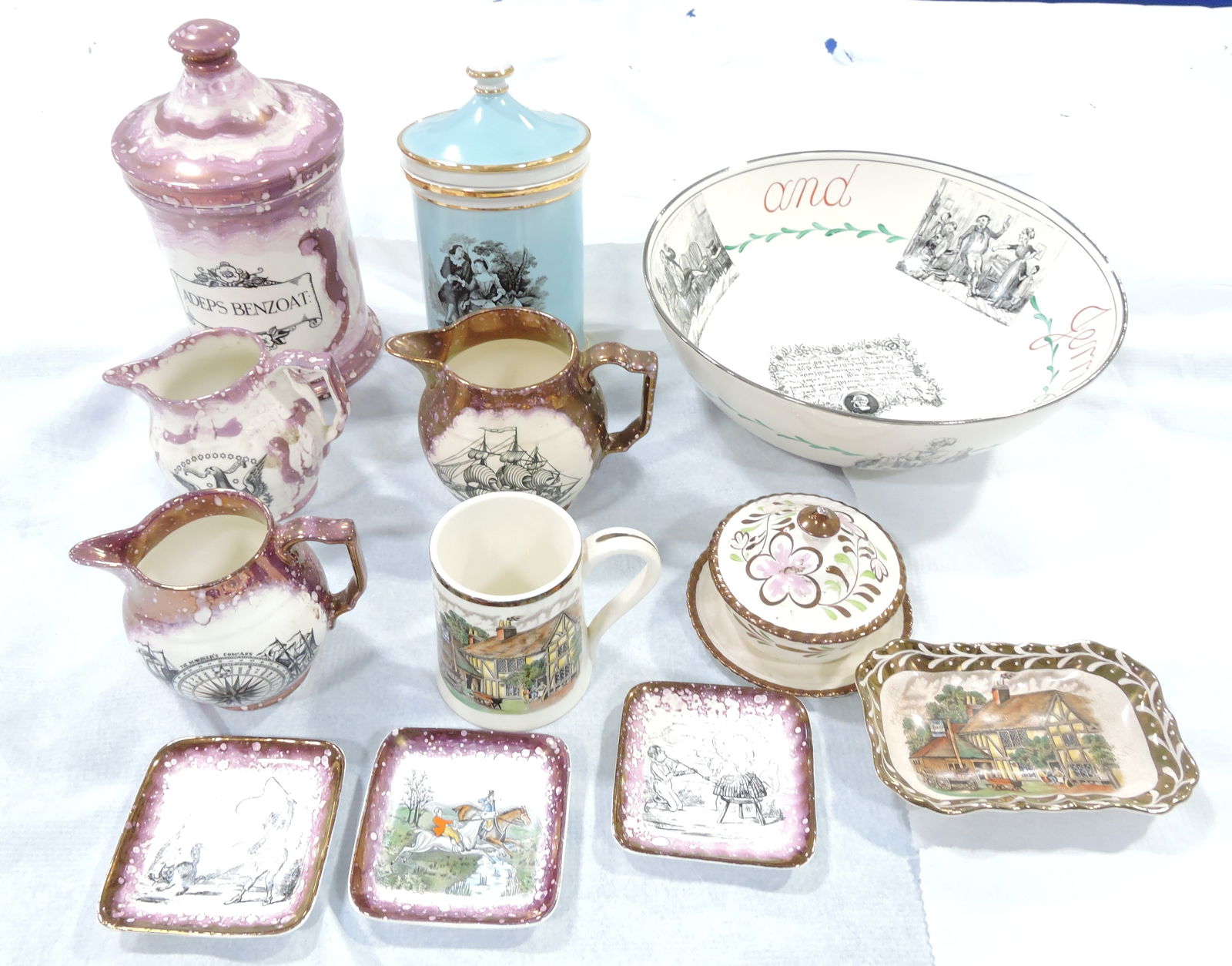 Gray's Pottery lot of 11 items, various (1 of 1)