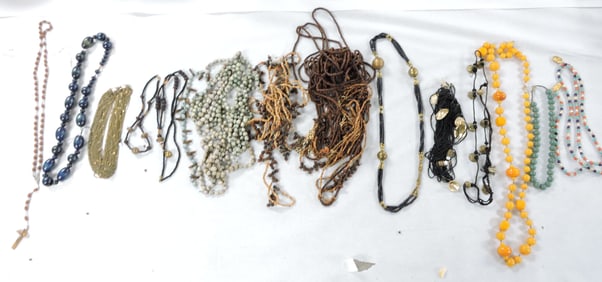 Lot of 15 assorted beaded necklaces