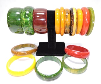Bakelite style lot of 15 wide and medium