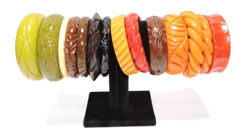 Bakelite style lot of 14 carved/shaped