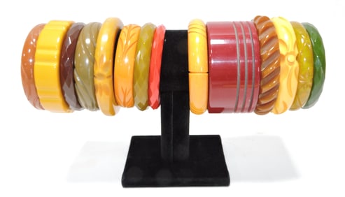 Bakelite style lot of 14 carved/shaped