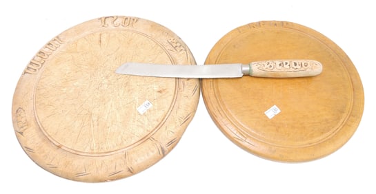 Primitive lot of 2 wooden bread boards,