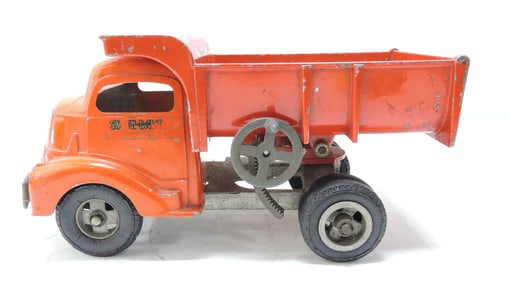 Smith Miller dump truck, 11 1/2"