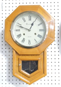 Montgomery Wards wall clock, 19",
