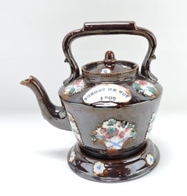 Bargeware tea kettle with trivet,