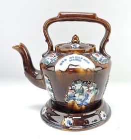 Bargeware tea kettle with trivet,
