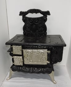 Cast iron Favorite salesman sample/