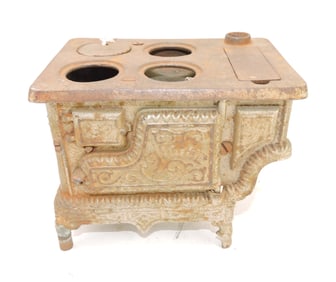 Choice cast iron child's cook stove,