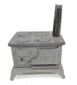 Home cast iron child's stove, 4"