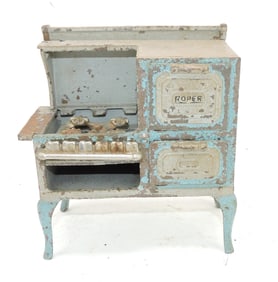 Arcade cast iron child's gas stove,
