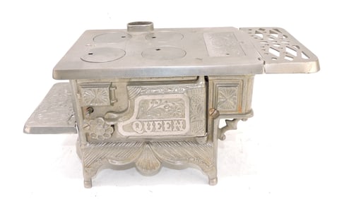 Queen cast iron salesman sample/