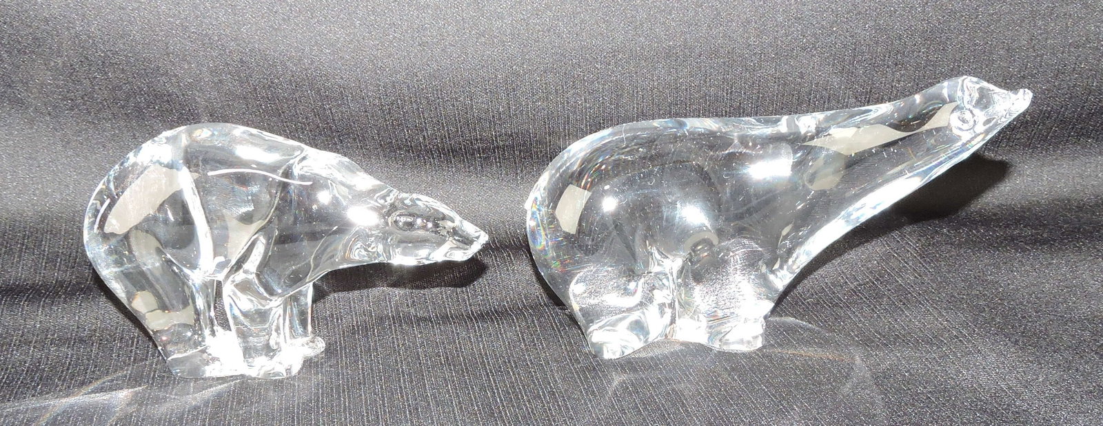 Baccarat crystal lot of 2 polar bears,: 1 - 8", 1 - 6 1/2", nick to foot of largest