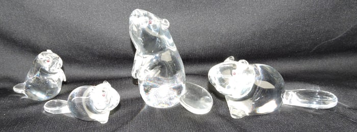 Steuben crystal lot of 4 beaver sculptures,