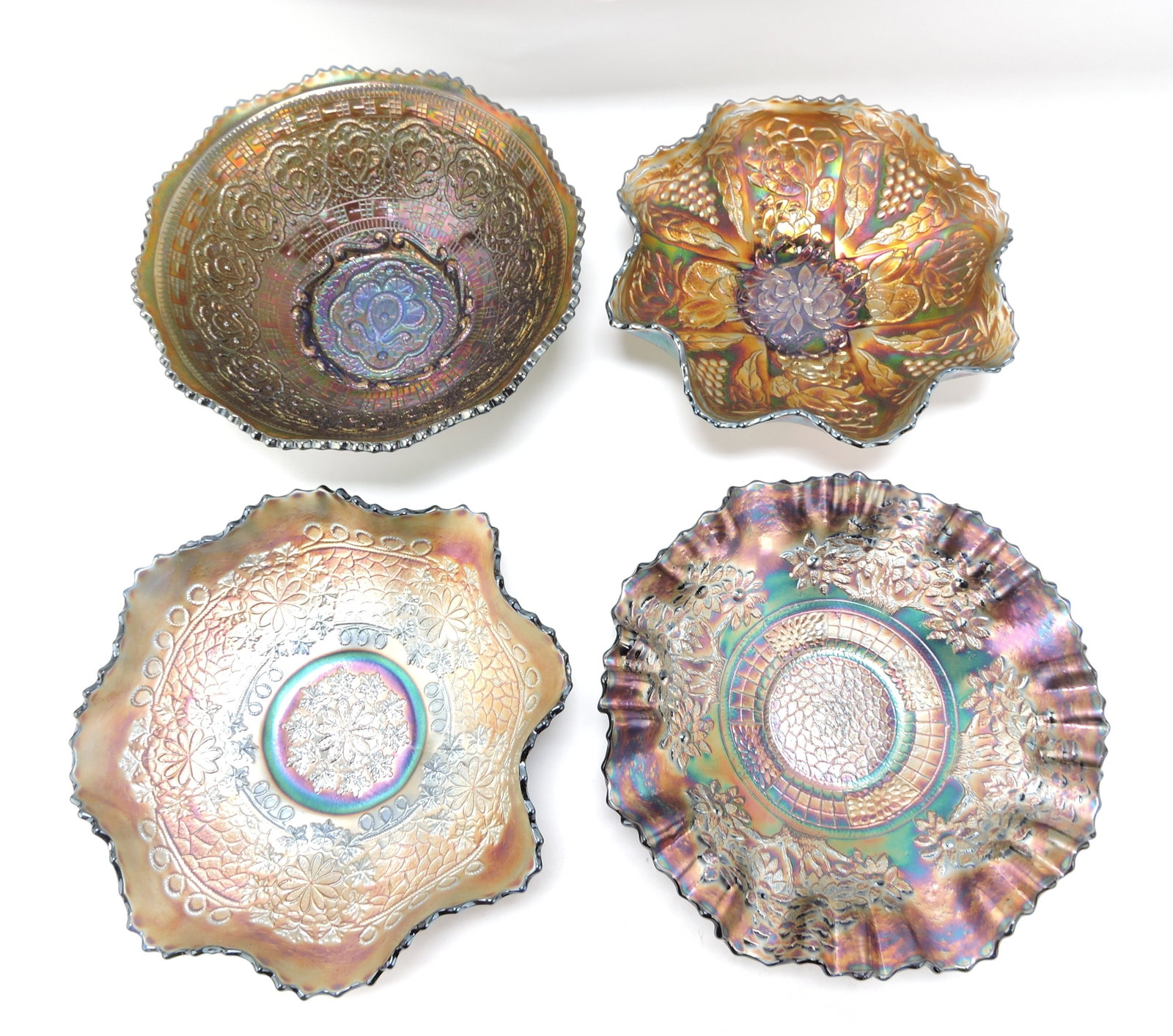 Blue carnival glass lot of 4 bowls,: 8 1/2" to 9"