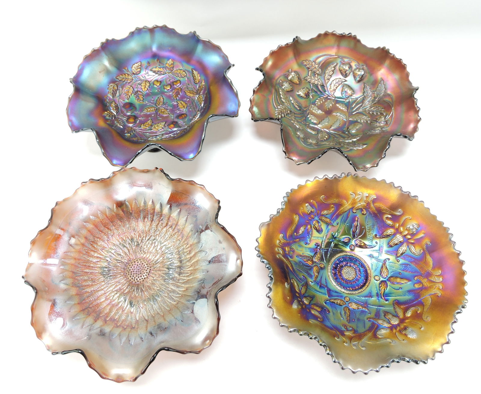Amethyst carnival glass lot of 4 bowls,: 8 1/2" to 9"