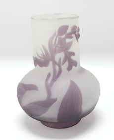 Galle French cameo vase, 3 1/2"