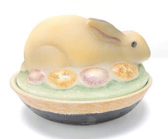 Fenton rabbit covered dish, 5 1/2"x7"