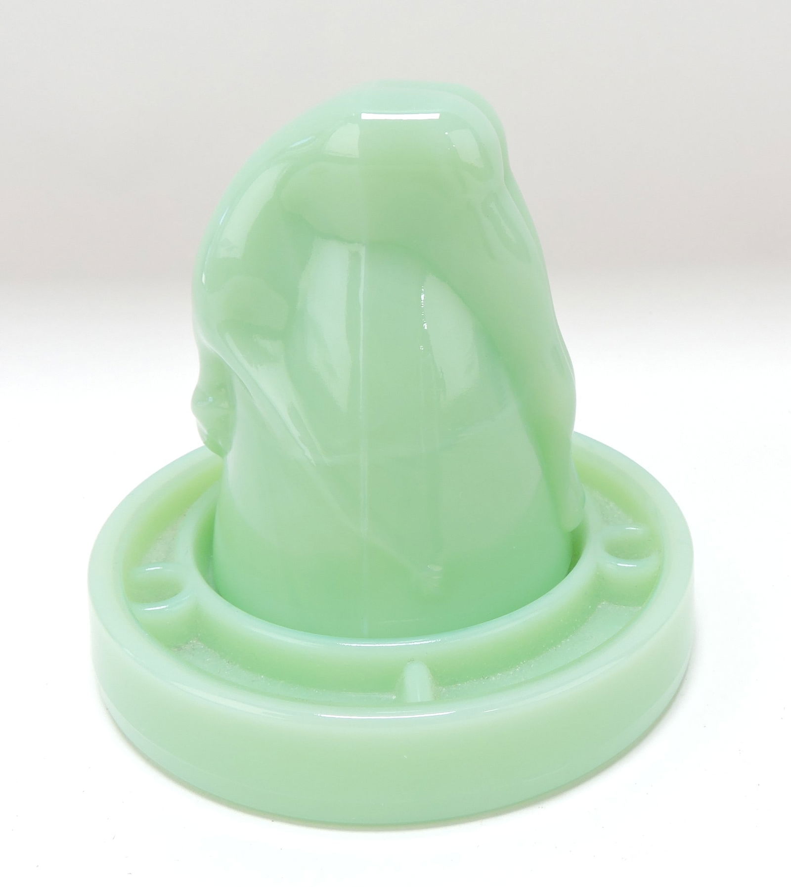 Jadeite 'Bottoms Up' with saucer, 4": .