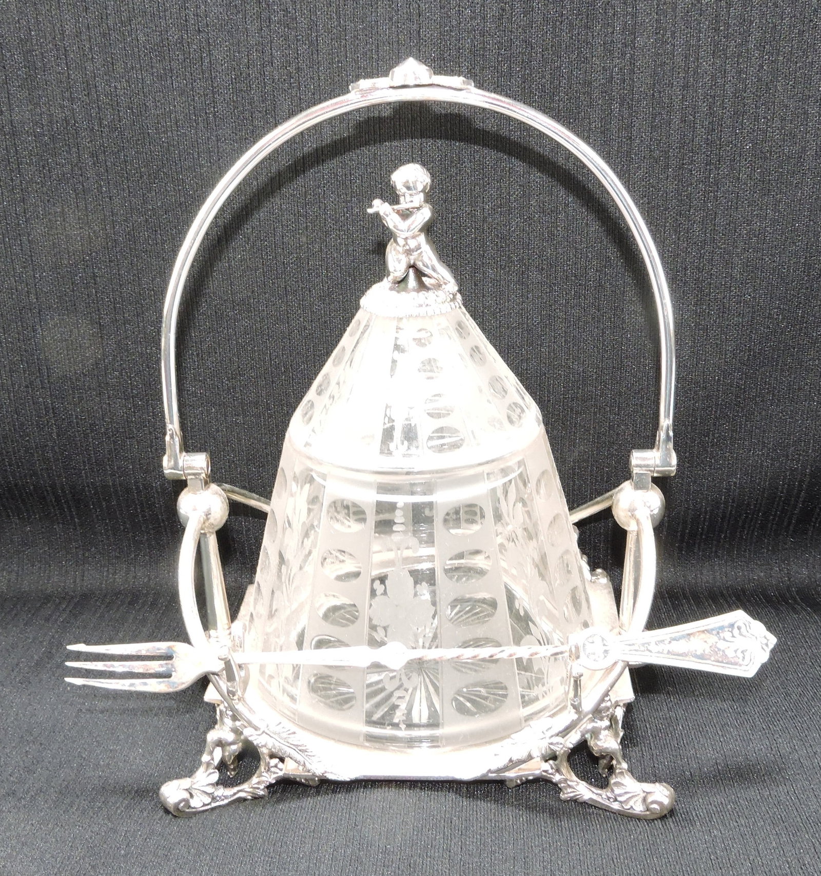 Victorian pickle castor with clear glass: etched insert with Middletown silverplate holder, 8"