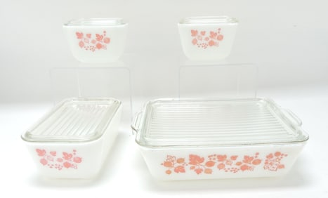 Pyrex Gooseberry 4 pc refrigerator set