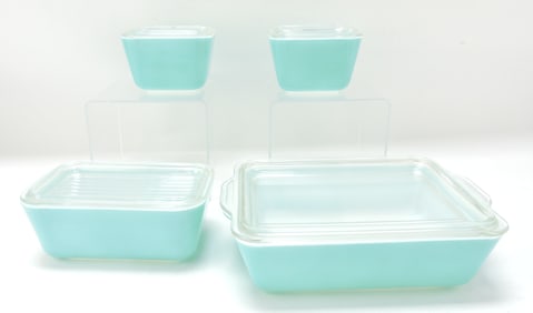 Pyrex 4 pc refrigerator set