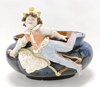 Majolica Barbotine table center with