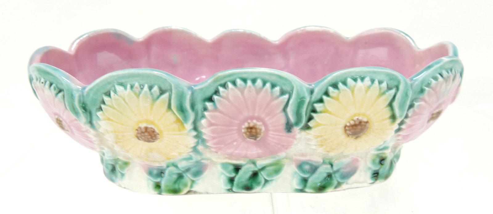 Etruscan majolica daisy pickle dish, (1 of 1)