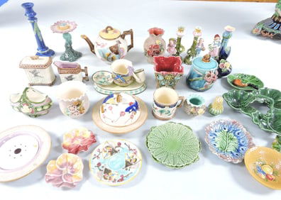 Majolica lot of 30 assorted items,