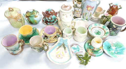 Majolica lot of 34 assorted items,