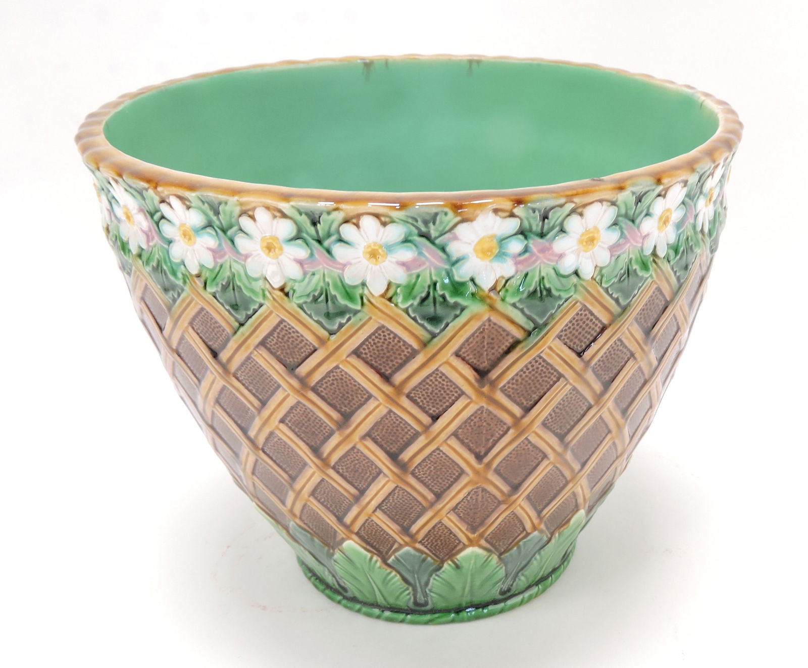 Minton majolica daisy and wicker (1 of 1)