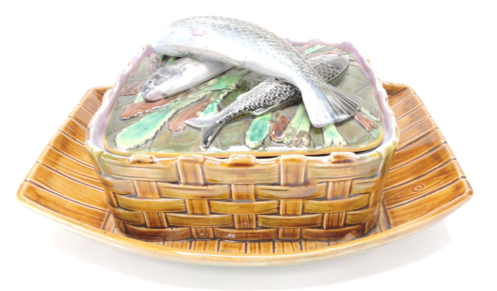 George Jones majolica sardine box,: 4 1/2"h, 9 1/4"
