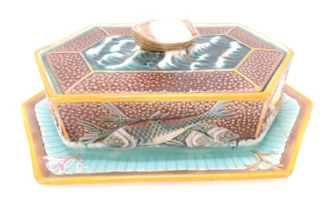 Wedgwood majolica sardine box,