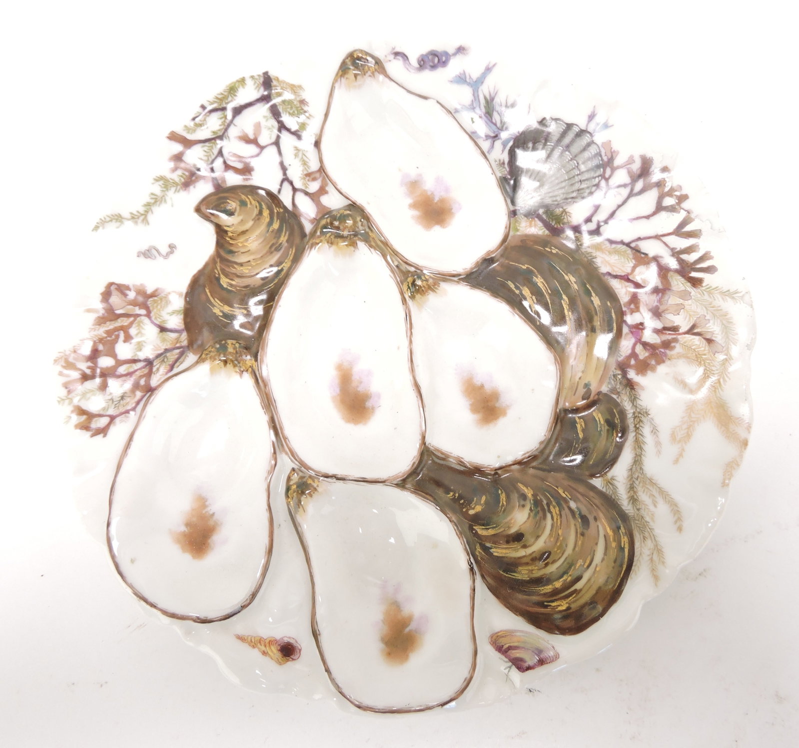 Haviland turkey style oyster plate,: 8 1/2", rim repair