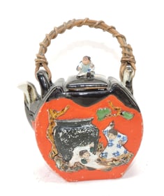 Japanese Sumida Gawa teapot,