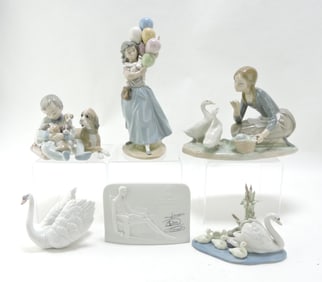 Lladro lot of 5 figures and a shelf