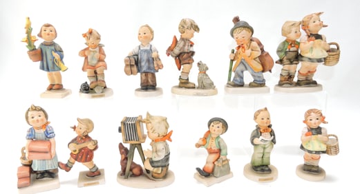 Hummel lot of 12 figures, 4" to 5 1/2"