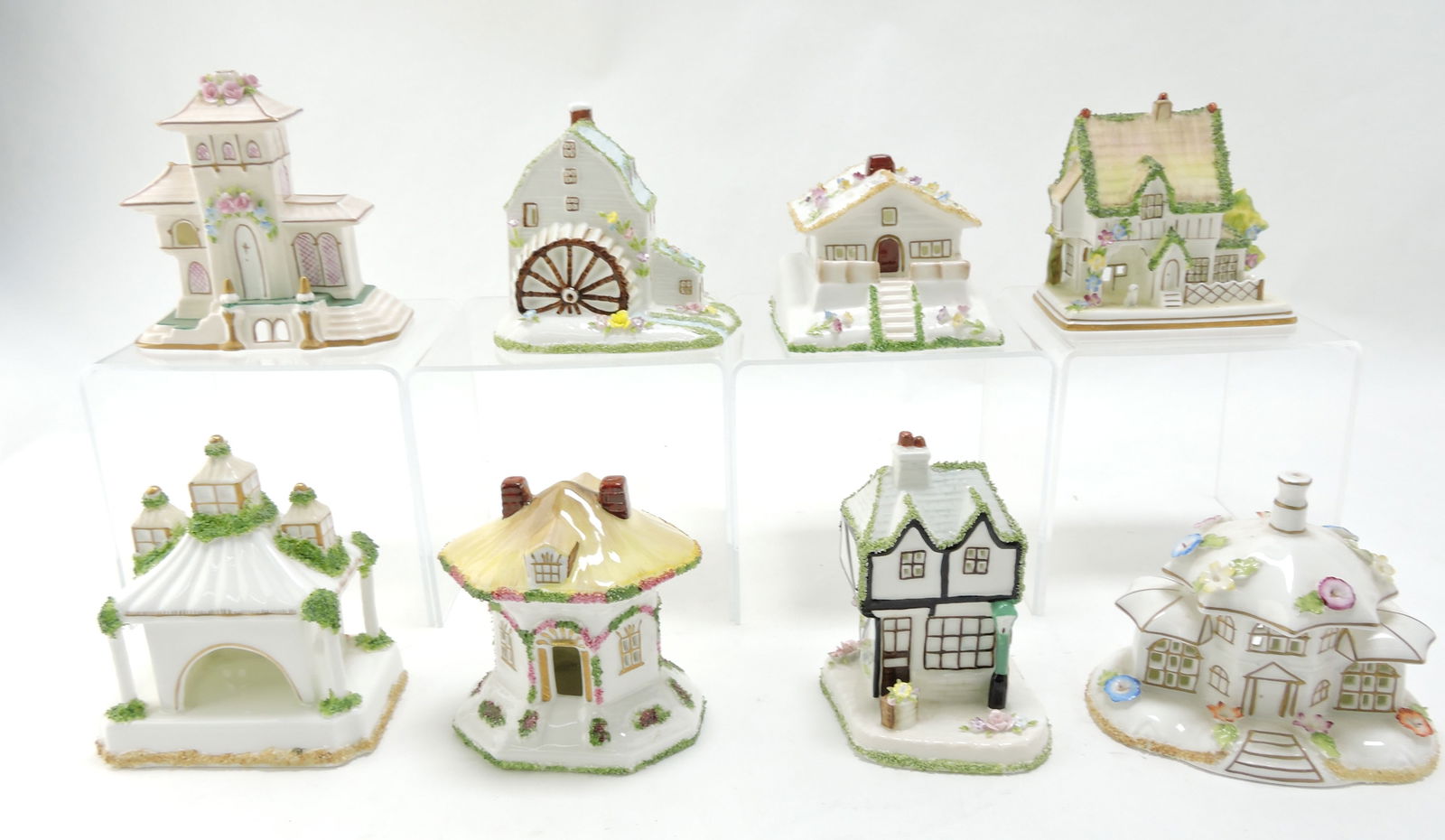 Coalport Bone China lot of: 8 cottages, 3 1/2" to 4 1/2"