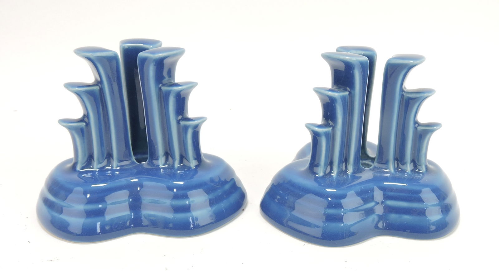 Fiesta Post 86 pair of pyramid candle