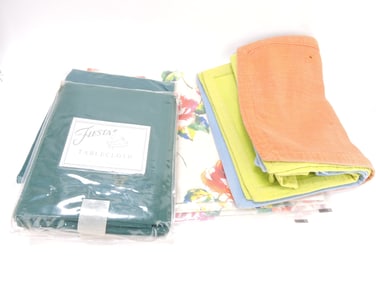 Fiesta Post 86 lot of linens