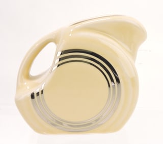 Fiesta Post 86 mini disc pitcher,