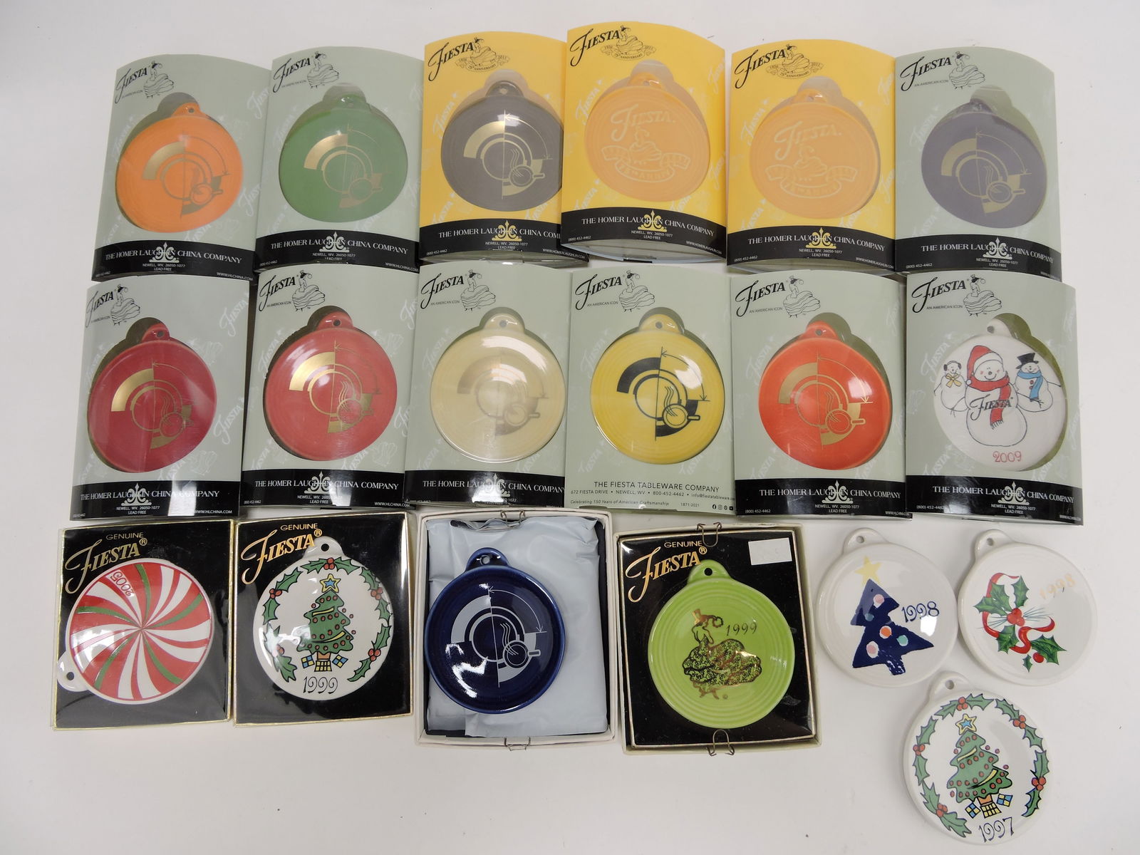 Fiesta Post 86 lot of 19 ornaments (1 of 1)