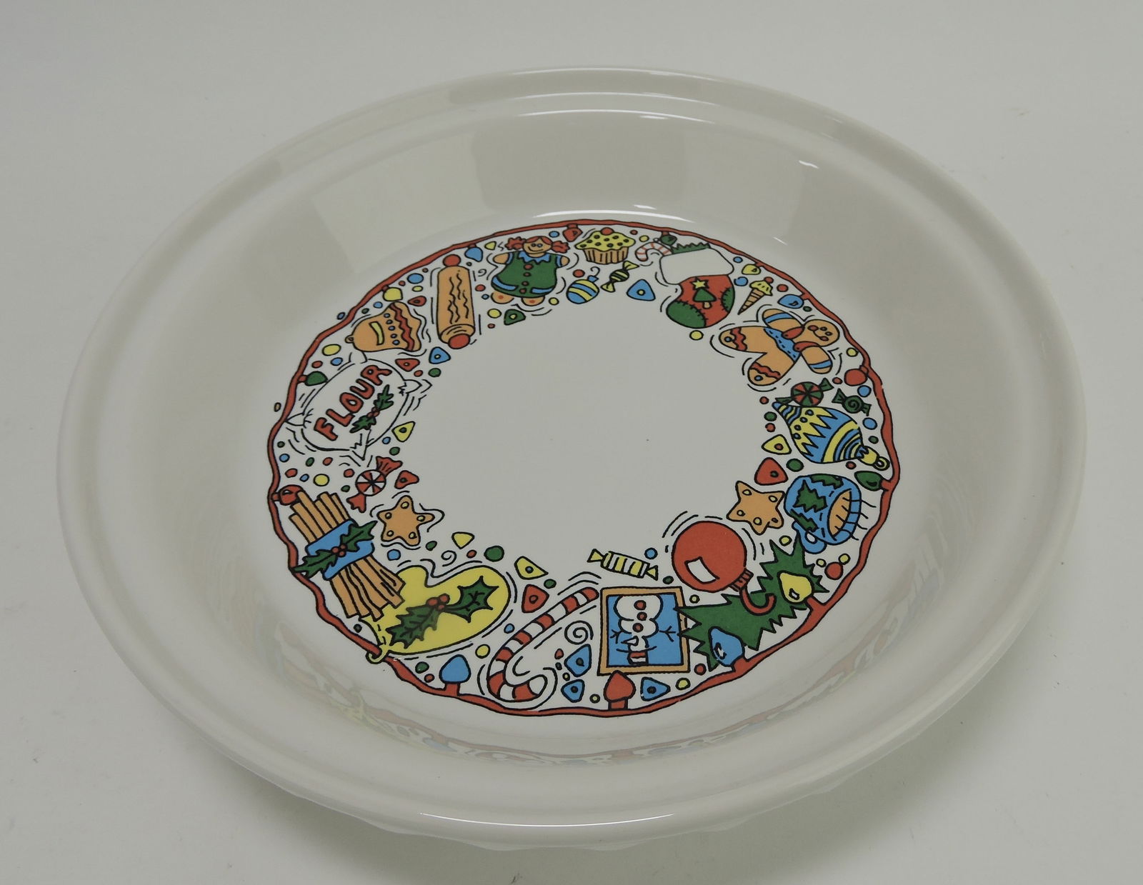 Fiesta Post 86 10 1/4" pie baker with (1 of 1)