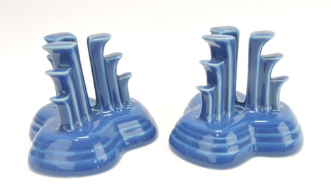 Fiesta Post 86 pair of pyramid candle