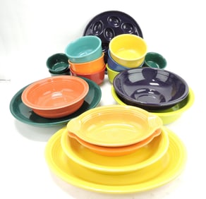 Fiesta Post 86 lot of 19 pieces
