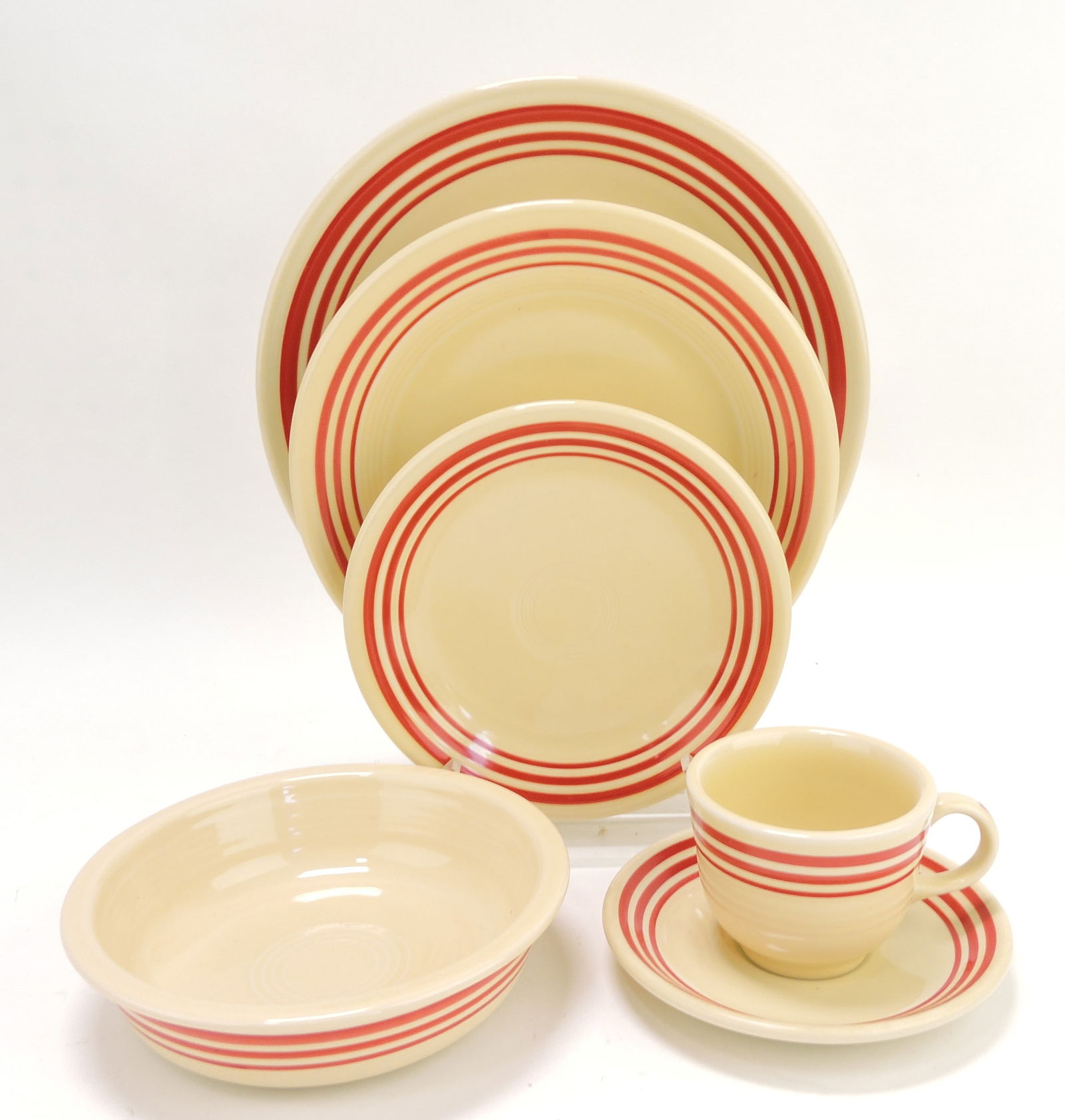 Fiesta Post 86 red stripe 6 pc place (1 of 1)