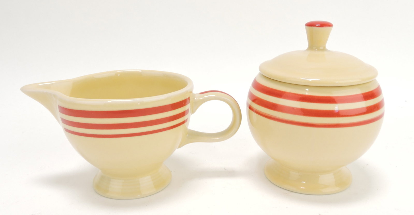 Fiesta Post 86 red stripe cream & sugar: .