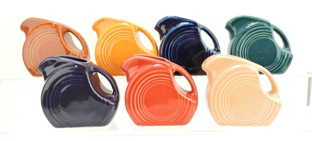Fiesta Post 86 mini disc pitcher group,